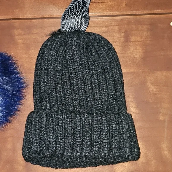 3 UGG Knit Beanie Trio - Navy, Black, Cream - Picture 7 of 14